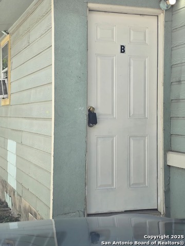 1718 Commercial Property Photo 2