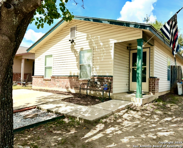 10139 Sundrop Pass Property Photo 1