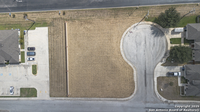 105 Juniors Property Photo 14