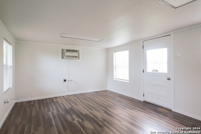 5515 Fm 462 Property Photo 11