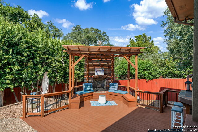 15662 Robin Ridge Property Photo 1