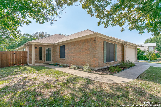 14318 Markham Ln Property Photo 4