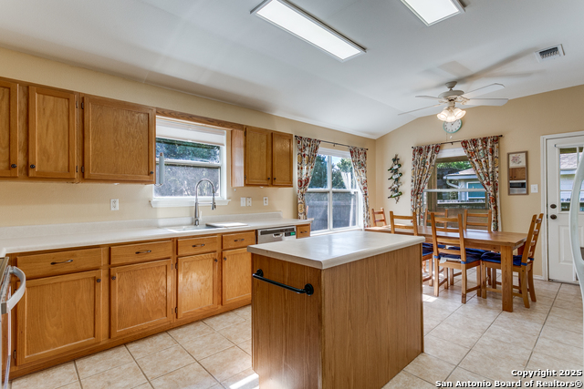 14318 Markham Ln Property Photo 11