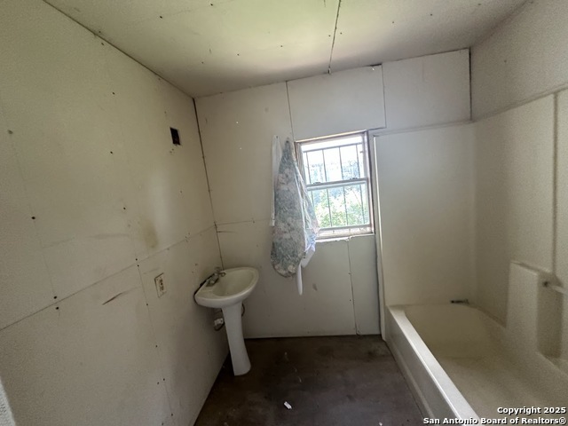 705 Paso Hondo Property Photo 5