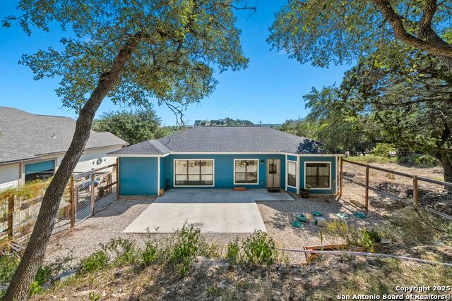 1094 Whispering Hills Property Photo 19