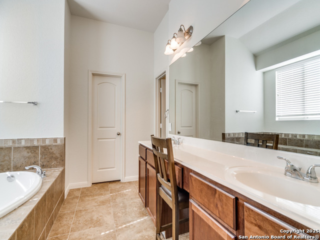 8702 Elkhorn Knoll Property Photo 30