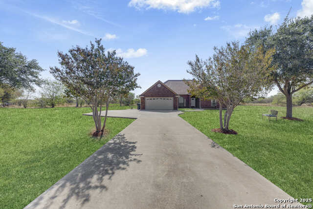 1935 Fm 477 Property Photo 1