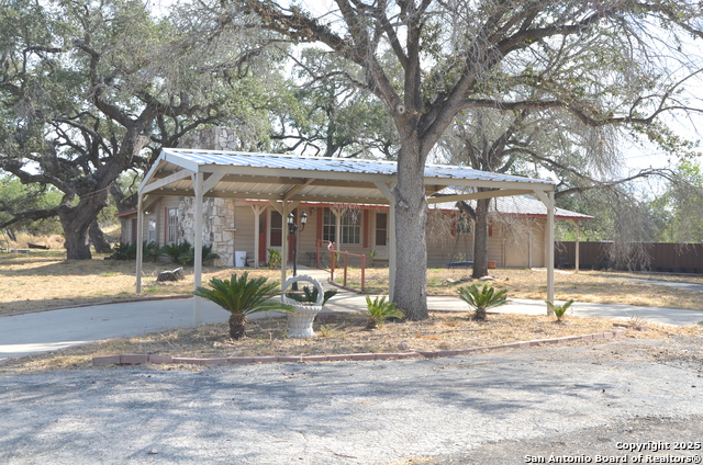 708 N Teel Property Photo 7