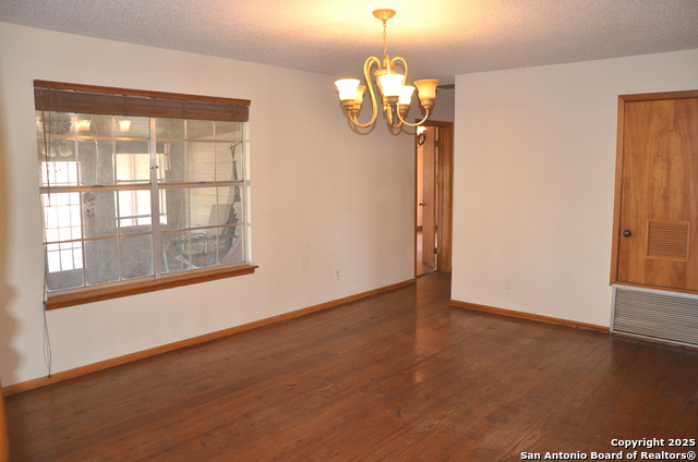 708 N Teel Property Photo 12