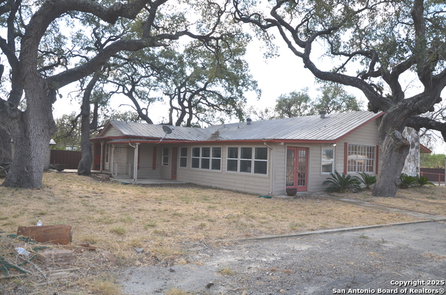 708 N Teel Property Photo 13