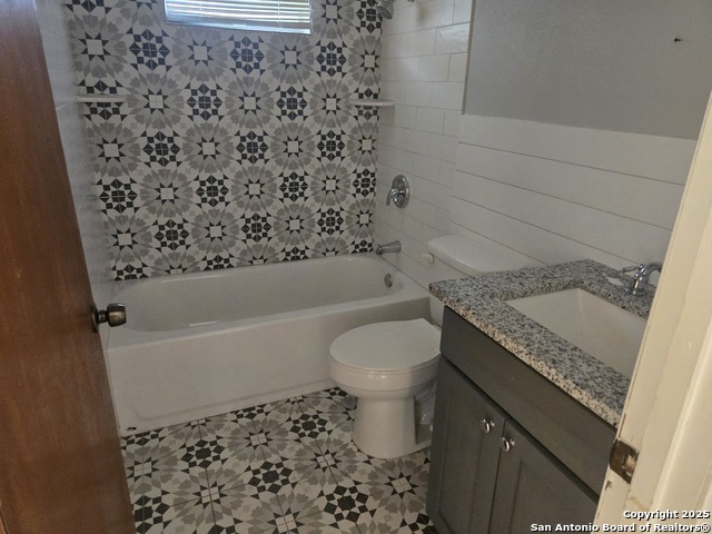7518 Westshire Property Photo 5