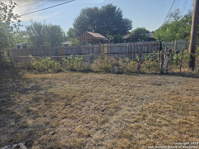 7518 Westshire Property Photo 9