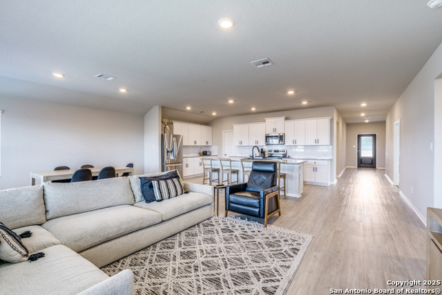 2474 Moselle Property Photo 4