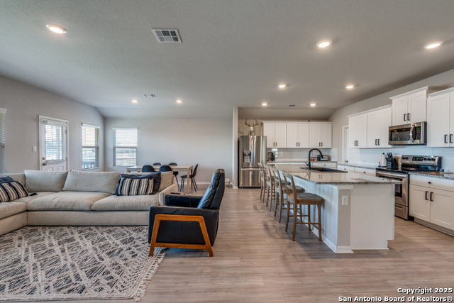 2474 Moselle Property Photo 7