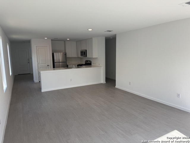 231 Ottawa Way Property Photo 13