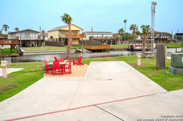 101 Caribbean Dr Unit 6 Property Photo 1
