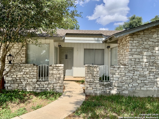 5711 Gillis Property Photo 2