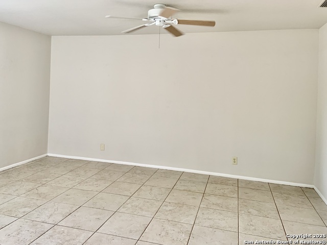 5711 Gillis Property Photo 6