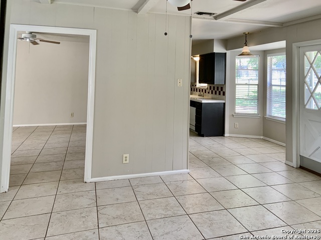 5711 Gillis Property Photo 9