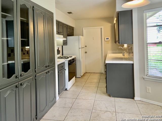 5711 Gillis Property Photo 11