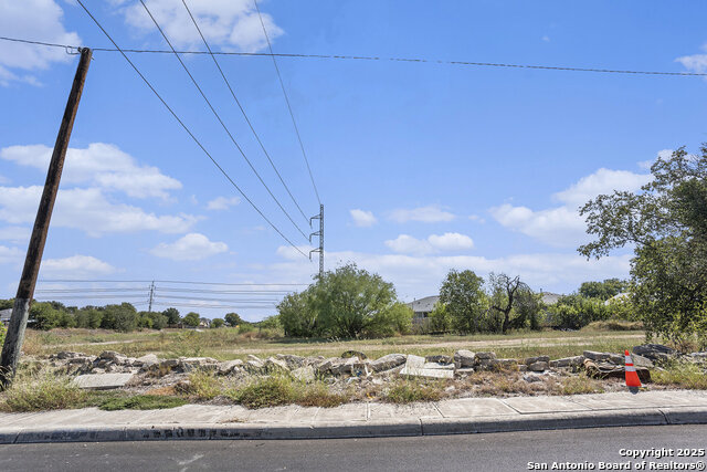 302 41st Property Photo 6