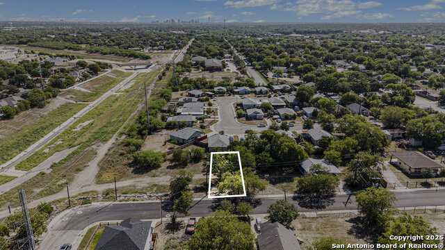 Na 41st St Property Photo 15