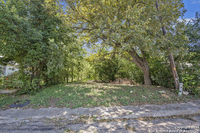 Na 41st St Property Photo 24