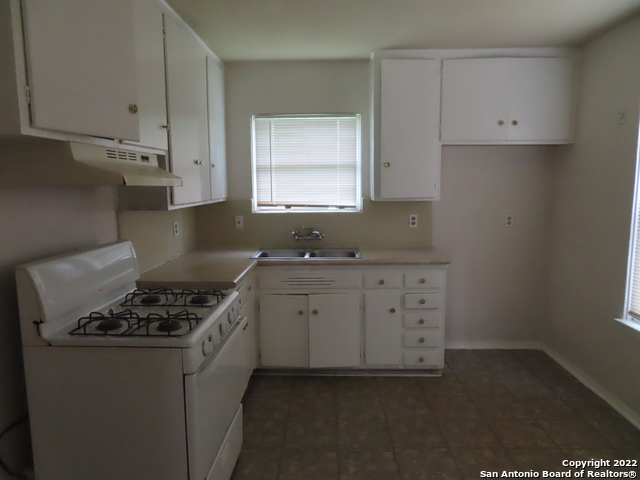 4306 Redstone Dr Property Photo 5