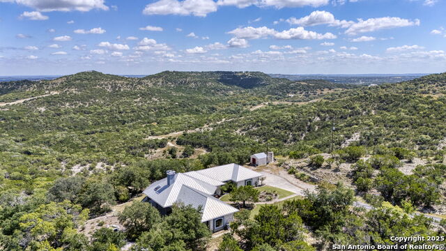 305 Spanish Pass Property Photo 2