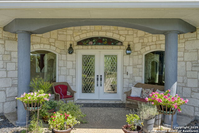 305 Spanish Pass Property Photo 16