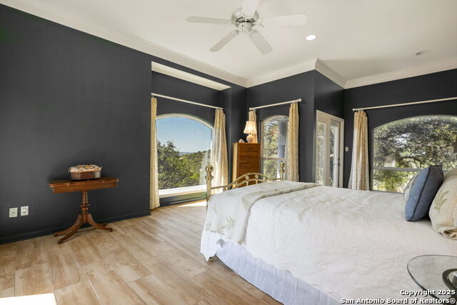 305 Spanish Pass Property Photo 22