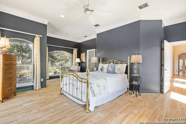 305 Spanish Pass Property Photo 23