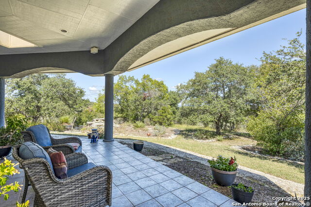 305 Spanish Pass Property Photo 28