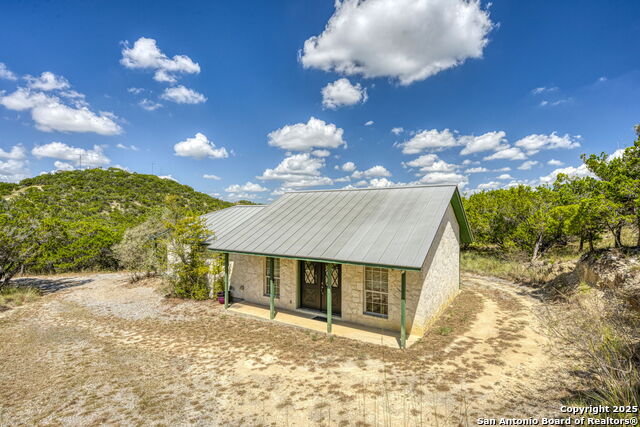 305 Spanish Pass Property Photo 30
