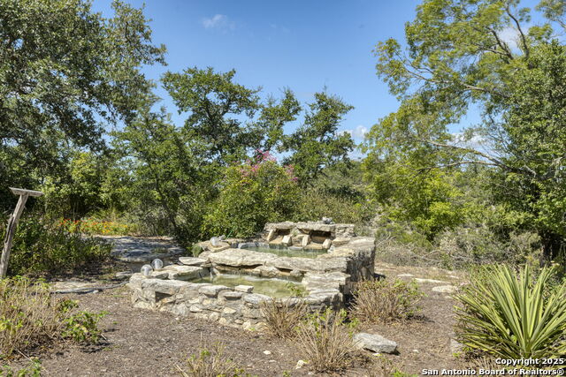 305 Spanish Pass Property Photo 34