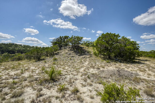 305 Spanish Pass Property Photo 44