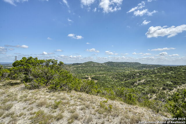 305 Spanish Pass Property Photo 46