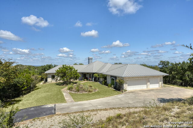 305 Spanish Pass Property Photo 48