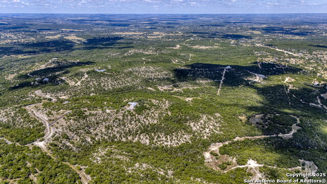 305 Spanish Pass Property Photo 77