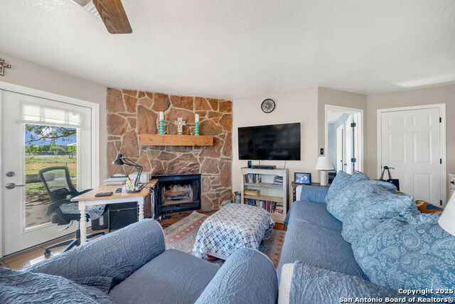 16020 Fm 463 Property Photo 14