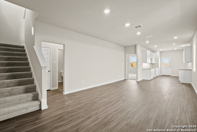 2642 Downsbury Road Property Photo 2