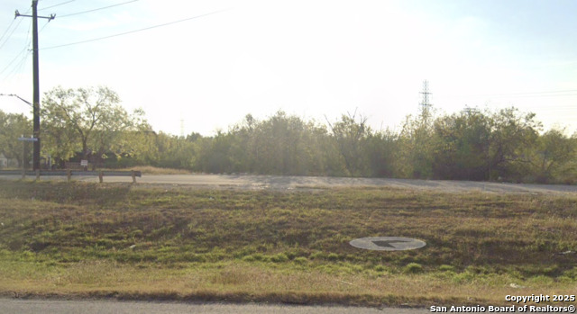 706 Hampton Property Photo 1