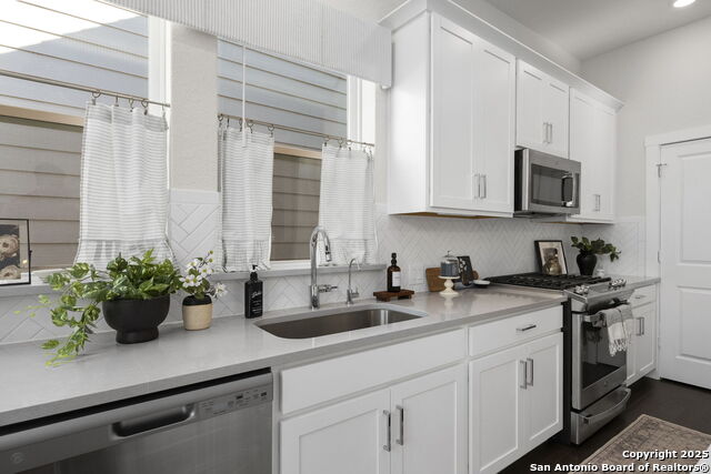 5843 Whitby Property Photo 15