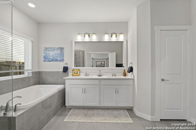 5843 Whitby Property Photo 28