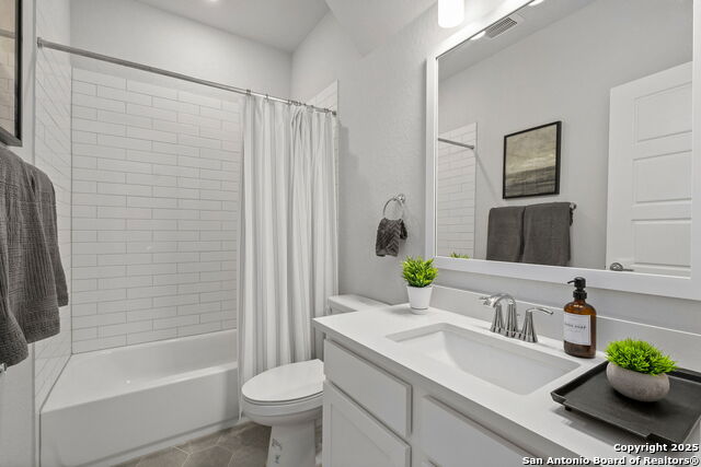 5843 Whitby Property Photo 32