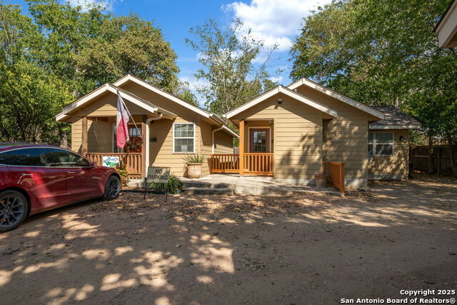 920 E Blanco Property Photo 2