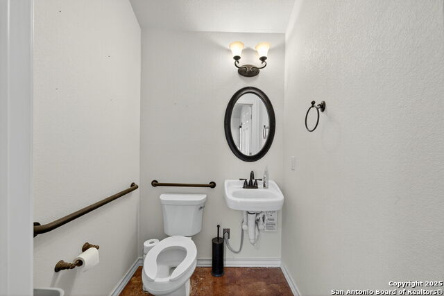 920 E Blanco Property Photo 16