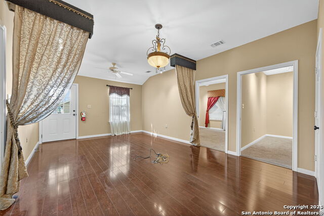 920 E Blanco Property Photo 34