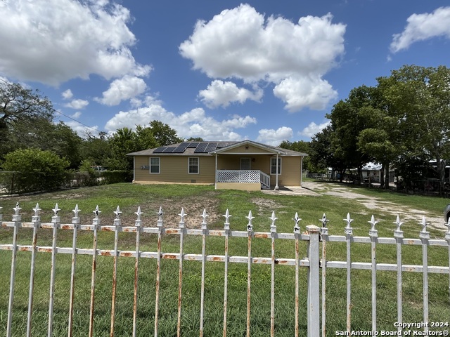 1243 Gillette Blvd Property Photo 1