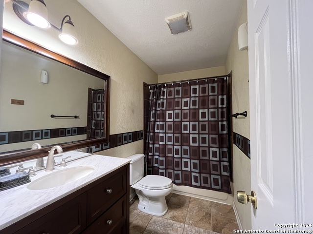 1243 Gillette Blvd Property Photo 17